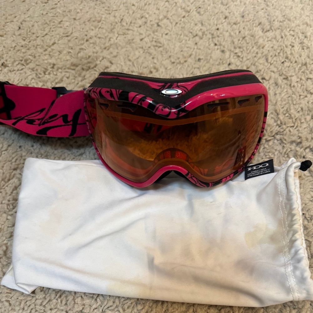 Oakley A Frame Snow Goggles Scroll Lava / Pink Iridium w/bag